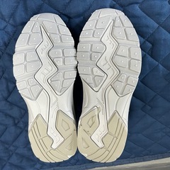 【🤩未使用品🤩】スニーカーの画像