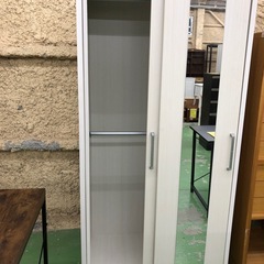 【ドリーム川西店御来店限定】☆ジモティー見たよ♪割引☆  三友ファニチャースライド扉ワードローブ ホワイト×ブラウン クリーニング済み 【99560000028498】の画像