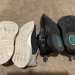 男の子　19cm adidas 靴　防水　2足セット　黒の画像