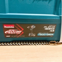 【新品未開封品】マキタ(Makita) 40Vmax充電式インパクトレンチ 2.5Ah バッテリ2本・充電器・ケース付 TW001GRDXの画像