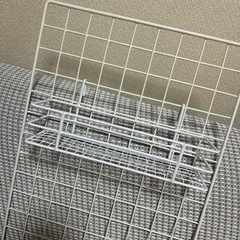 ワイヤーネット　ワイヤーラックの画像