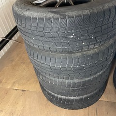 TOYOスタッドレス　4本セットの画像