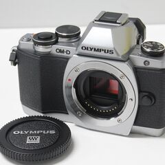 OLYMPUS/OM-D E-M10/レンズ付き/ミラーレス一眼 ④の画像