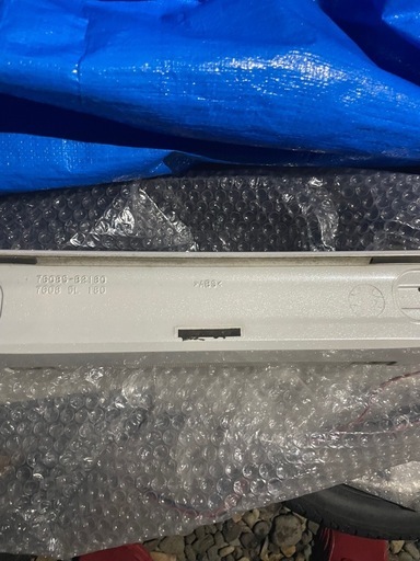 一時中断　
ボンネット　リヤ ウイング　テール　