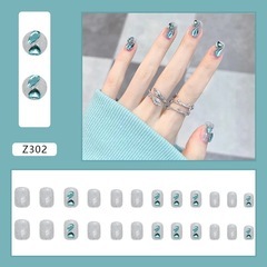 ネイルチップ24個入りの画像
