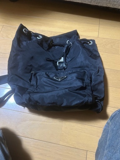 PRADA、GUCCI