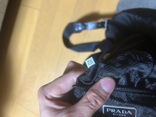 PRADA、GUCCI