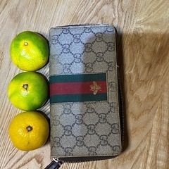 GUCCI財布　ブランドの画像