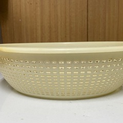 【中古品】白い丸カゴの画像