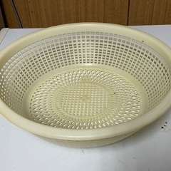 【中古品】白い丸カゴの画像