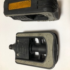 自転車用ペダル SR SUNTOUR製の画像