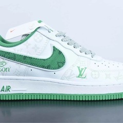 未着用‼️NIKE &ルイヴィトンスニーカー　28.0cmの画像