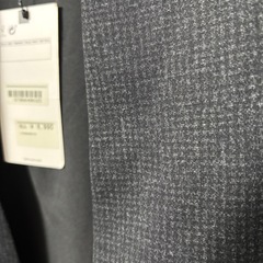 ZARA薄手のジャケットの画像