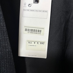 ZARA薄手のジャケットの画像