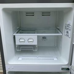 Hisense★冷蔵庫★227L★シルバー★HR-B2302★ハイセンスの画像