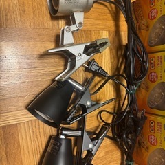 ビバリア カーボンヒーター60W 3個 ライトソケット3台 セットの画像