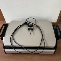 東芝 ホットプレート HGK-12WK たこ焼き 焼肉 プレート3枚　の画像