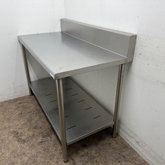 ステンレス　業務用　作業台　厨房　飲食店　W１２００ｘD６００ｘH８００ｍｍの画像