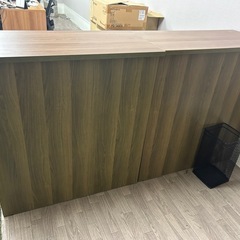 オフィス　カウンター　テーブル　　2個セット　
木目　棚の画像