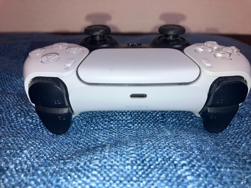 PS5 プレイステーション5 ディスク搭載版CFI-1100A01  10/13 
12時販売終了