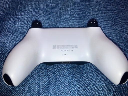PS5 プレイステーション5 ディスク搭載版CFI-1100A01  10/13 
12時販売終了