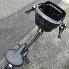 【極美品】YAMAHA PAS Kiss mini un SP バッテリー15.4Ah 2023年 ヤマハ 電動アシスト自転車 パス キッス ミニ アン マットブラック 3段変速 コクーンルームプラス ポポラモアの画像