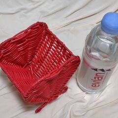 【まだ受付中・送付可能】未使用品 ハートデザイン バスケット 小物入れ インテリア♪ 早い者勝ちです✨✨の画像