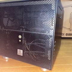 LIANLIのMATXpcケースとおまけの画像