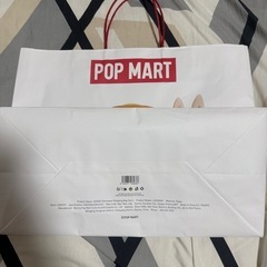 POPMART ラブブ ショップ限定紙袋の画像