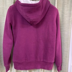 トミーヒルフィガー　赤紫　フリースジャケット　フード付き　パーカー　Tommy サイズM  ジップアップパーカー 長袖 の画像