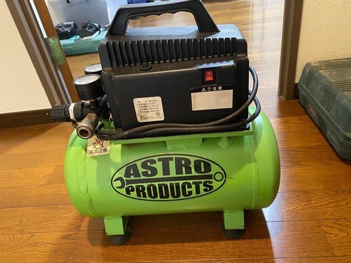 オイルレスコンプレッサー10L