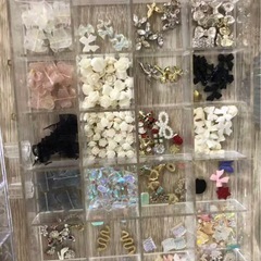 ネイルアクセサリーの画像
