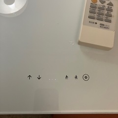 昇降デスクの画像