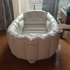 🛁 リッチェル ふかふかベビーバス - Richell plush baby bathtubの画像
