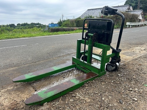 Bishamon 電動　ハンドリフター　スクーパー　バッテリー上昇走行式　荷重980kg フォーク　リフト　ハンドリフト　昇降リフト　昇降リフター　搬出作業　物流倉庫　バッテリー　スギヤス　ビシャモン　宮崎　簡易始動動画あり