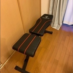トレーニングベンチ　おりた折りたたみの画像