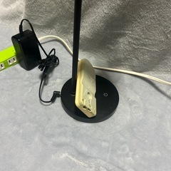 スマホスタンド付き デスクライトの画像