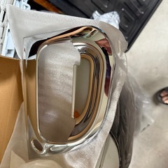 三菱フソウ４トン用ドアガーニッシュの画像