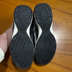 アンブロトレーニングシューズ21.5cmの画像