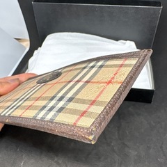 美品　Burberrys　お札いれ　財布　ノバチェック　ホースロゴ　レザーケースの画像