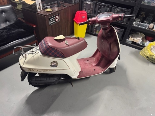 ご成約ありがとうございました！AF09 タクト　トラッド　希少　実働車！ 最終値下げ‼︎】【実働！】希少！旧原付！トラッドタクト！AF09 (はむ
