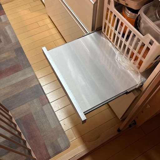 カップボード　食器棚　
