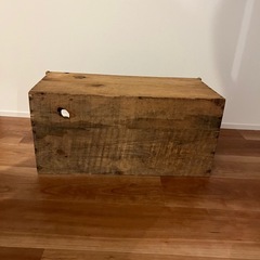 りんご木箱の画像