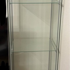 IKEA デトルフ ガラス ショーケースの画像