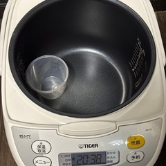 【美品】タイガー魔法瓶(TIGER) 炊飯器 1升 マイコンの画像