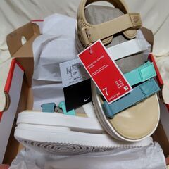 【まだ受付中･送付可能】新品箱付 NIKE ナイキ アイコン クラシック サンダル 厚底 ペールアイボリー 24㎝ サイズ7 早い者勝ちです✨✨の画像