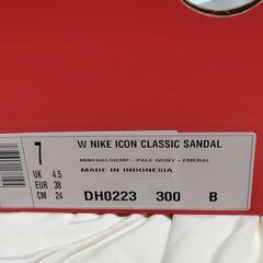 【まだ受付中･送付可能】新品箱付 NIKE ナイキ アイコン クラシック サンダル 厚底 ペールアイボリー 24㎝ サイズ7 早い者勝ちです✨✨の画像