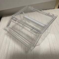 【無料で差し上げます】DAISO スタッキング　マステケース（カッター付）/ダイソー　ホワイト　クリアの画像