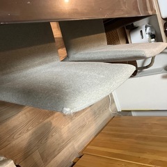 ダイニングテーブルの画像