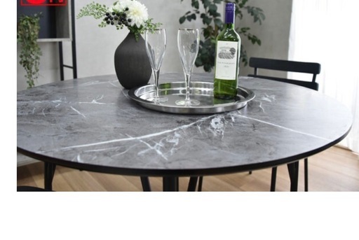 ダイニングテーブル　大理石風